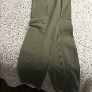 Vineyard vines performance Stretchzone 30 x 32Olive Green Pants
